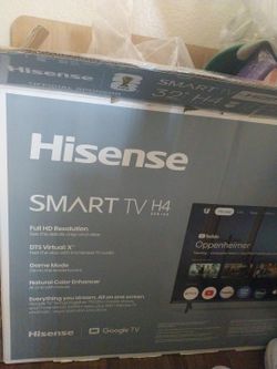 Hisense Flat Screen TV with Stand 32"