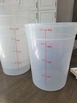 Food storage containers