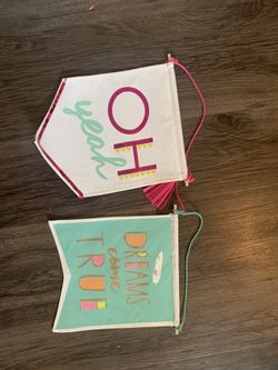 Girls room banners