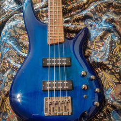 Ibanez SR370E bass 4 string with active EQ and gig bag blue 