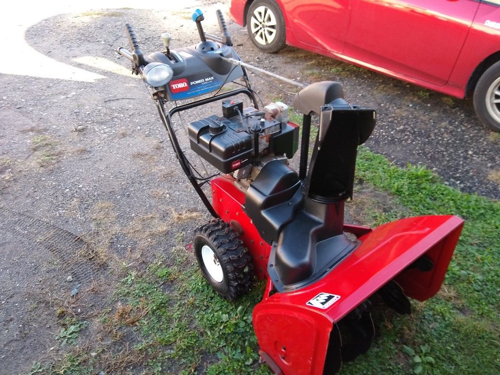 Toro Powermax Snowblower 28"