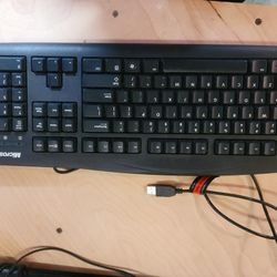 Microsoft / Logitech USB Keyboards