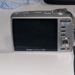 Cámara Kodak 12 M Pilxer