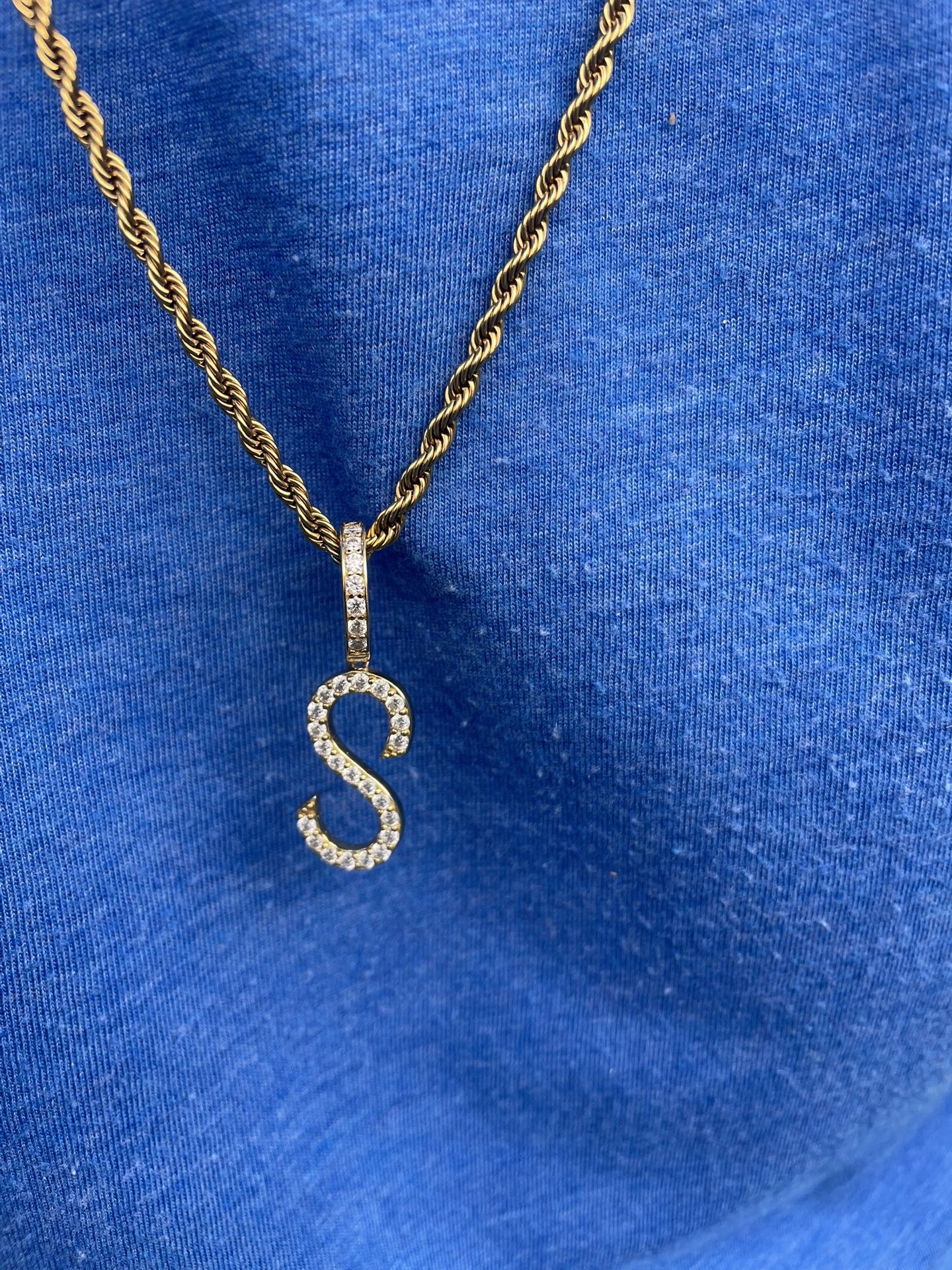 S moissanite pendant