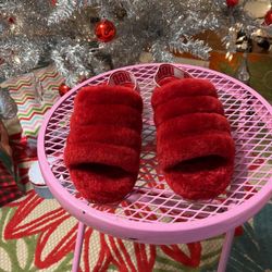 UGG
