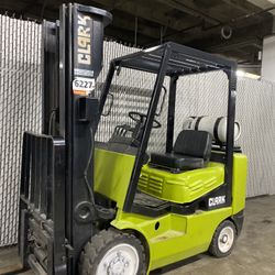CLARK forklift for sale 5500 lb 