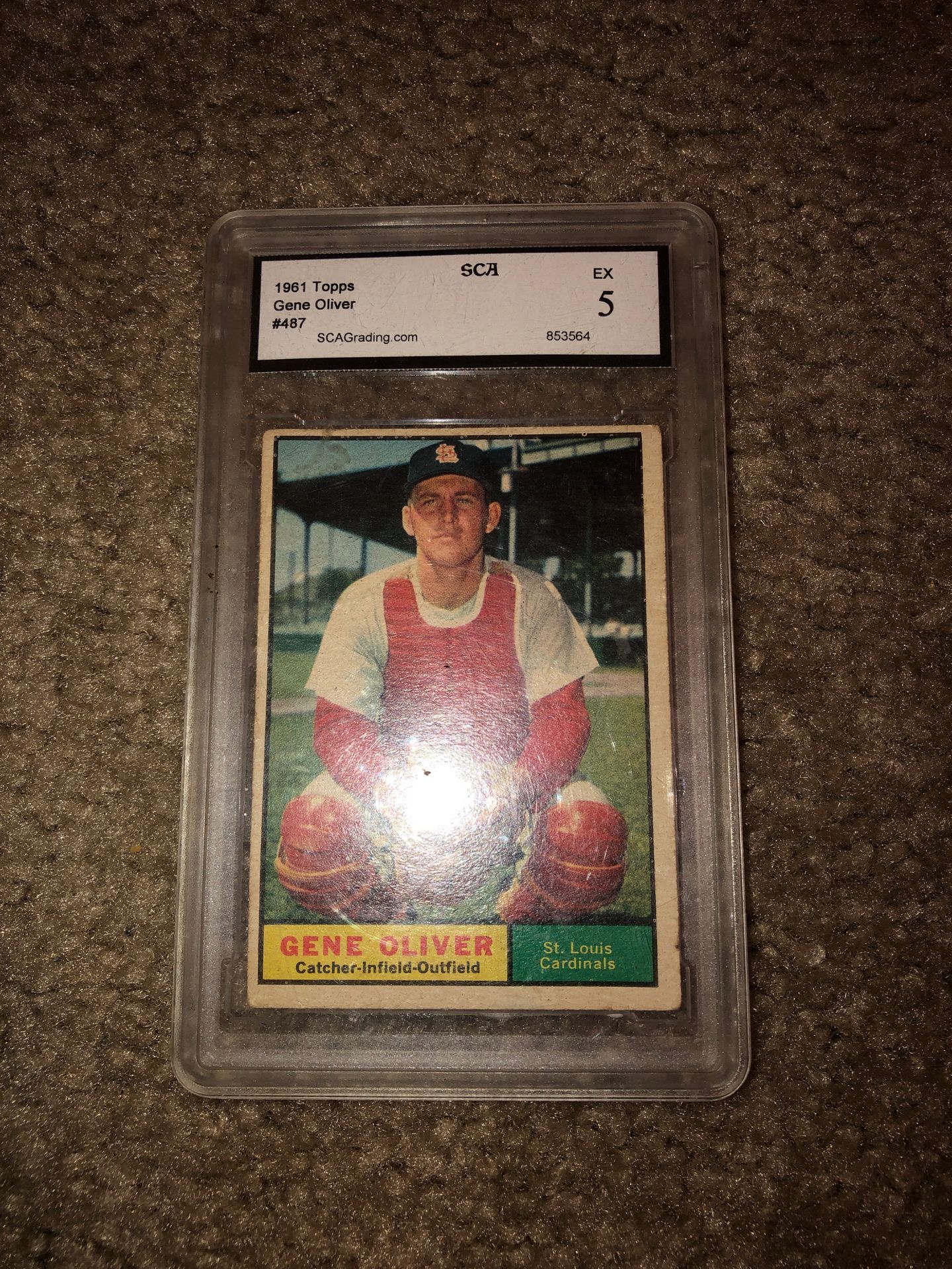 Gene Oliver (1961 Topps) Baseball Card