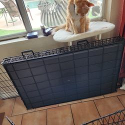 Extra Large Dog crate w/Divider 