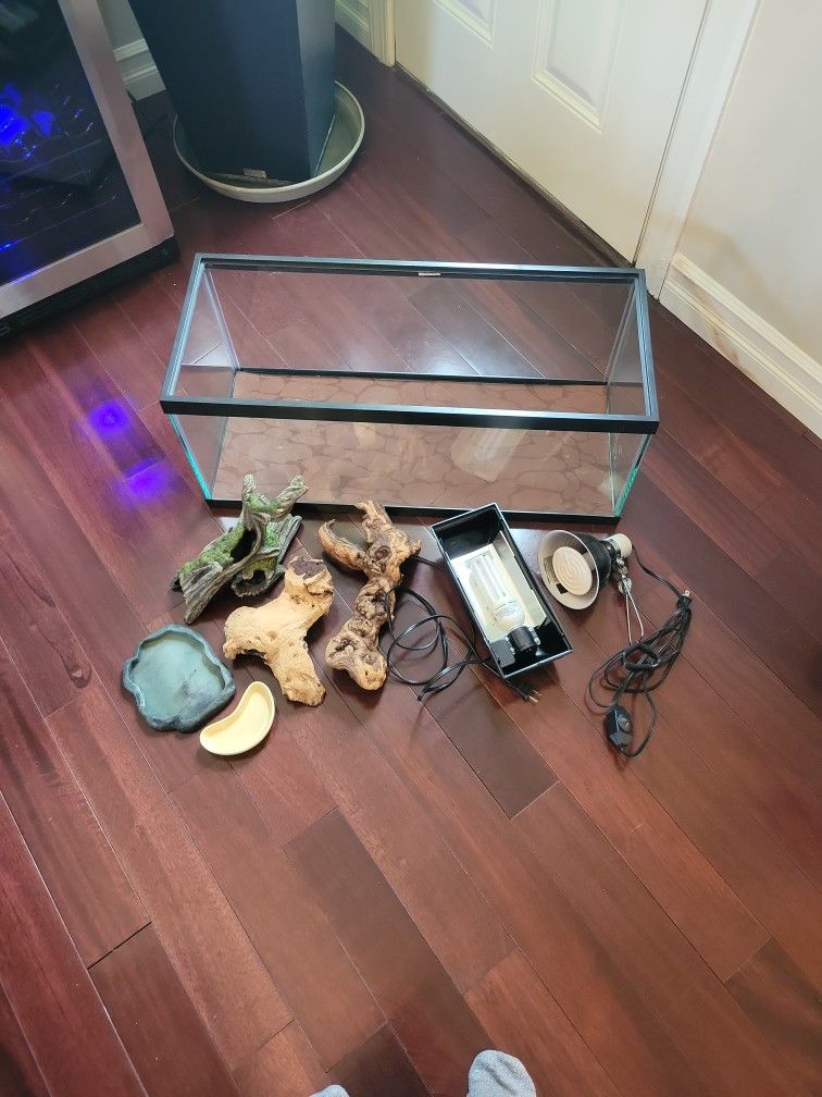 Terrarium Starter Kit! Includes Two Heat Lamps!