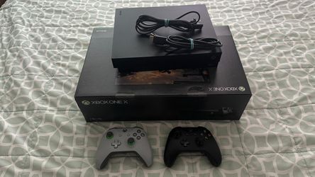 XBox One X 1TB