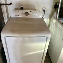 Samsung 7.2 Cu. Ft. Gas Dryer With Moisture Sensor In White