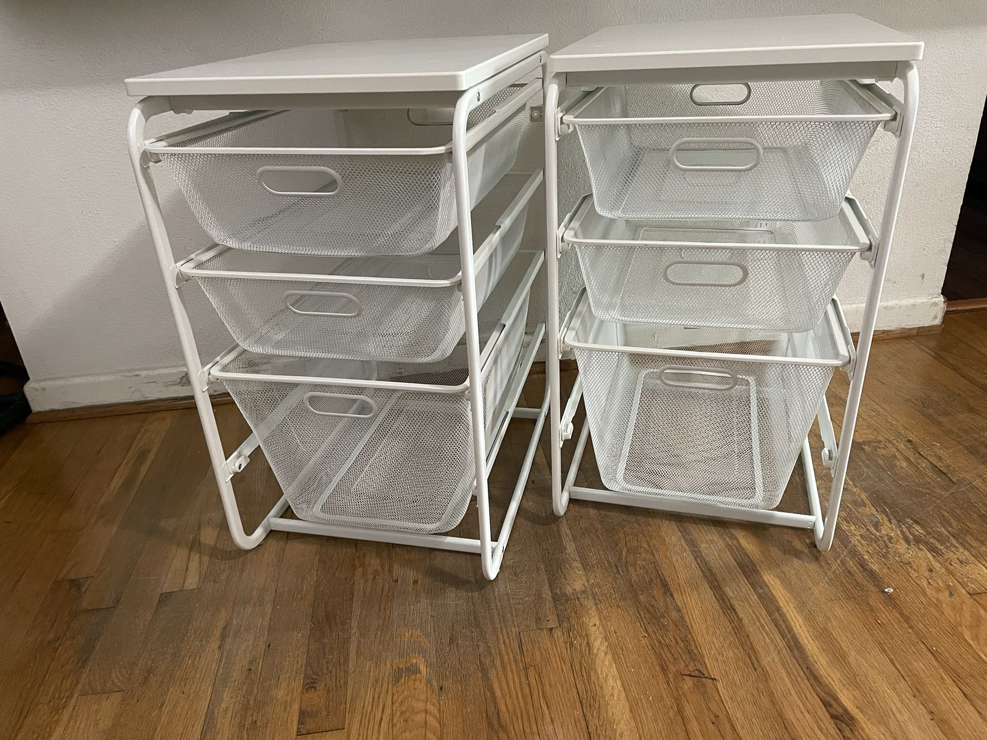 IKEA アルゴート　フレーム IKEA Algot Frame with 3 mesh baskets/top shelf for Sale in Austin
