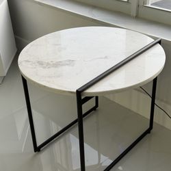 New Beautiful Modern White Marble End Table, diameter: 22.00 height: 19.00,  Was $200 At City Furniture  