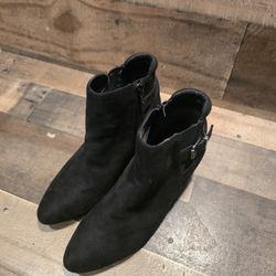 DREAM PAIRS Pointed Toe Wedge Heel Ankle Boots Sz 7.5 *NEW*
