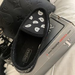 Bandana Slides
