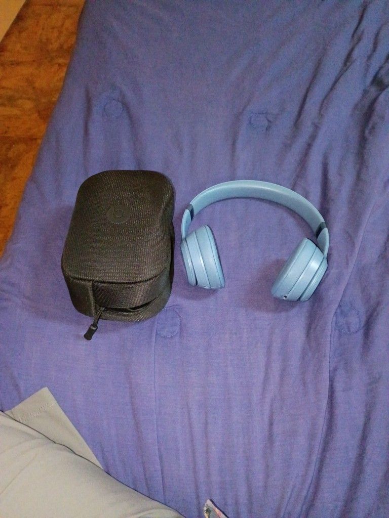 Beats Solo 4