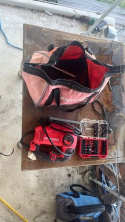 Saw bit set and tools