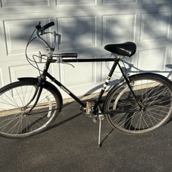 Vintage Raleigh Rampar Roadster men’s 3spd Black 26” Bike