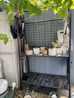 Potting Station