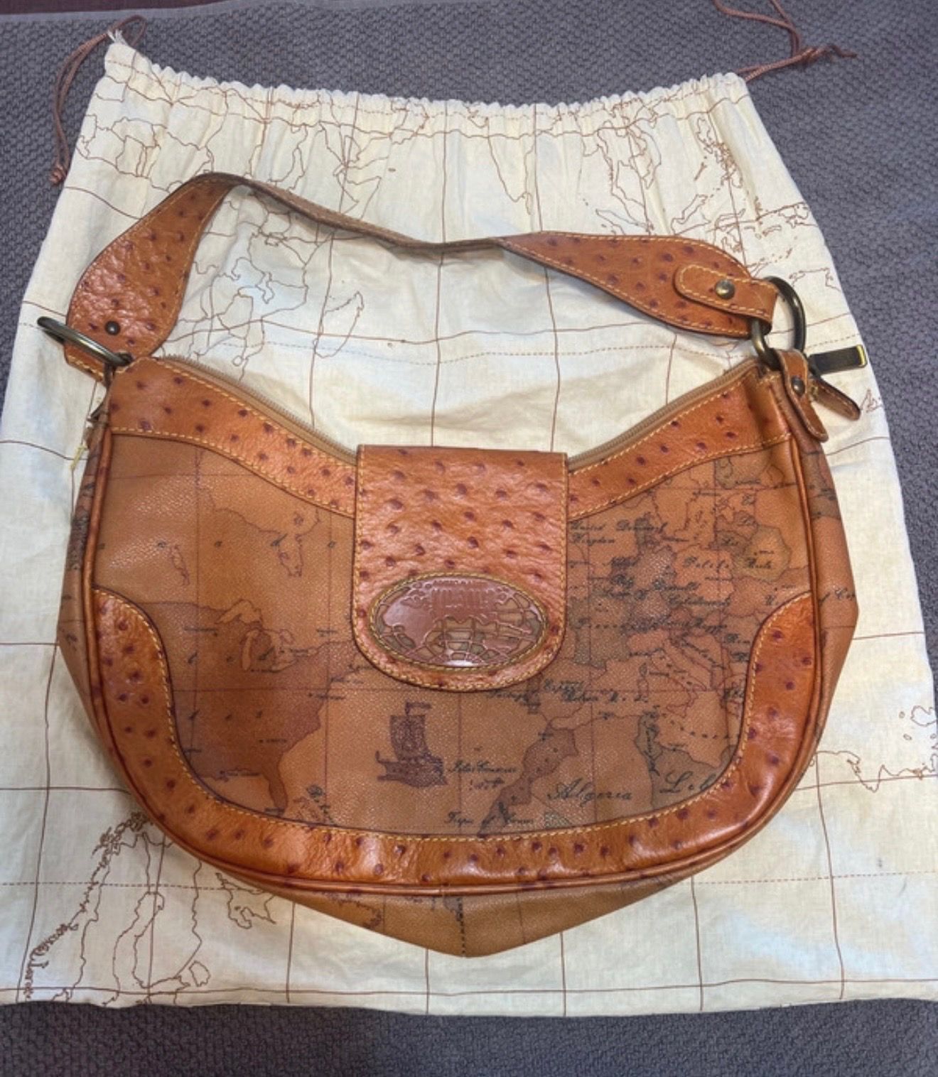 Alviero Martini vintage Italian bag. 1 classe