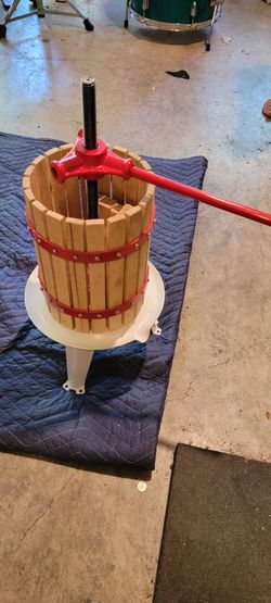 Cider press