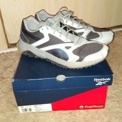 Very Nice Reebok Running Men's Tennis Shoes Size 11!