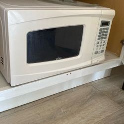 Microwave Oven L