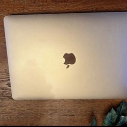 MacBook Air 2021