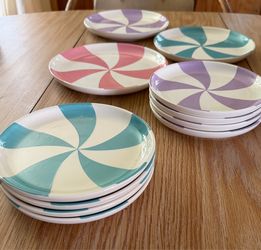 11 Sleigh Bell Candy Swirl Party Plates!