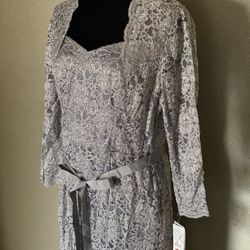 Long Elegant Grey Dress For Special Occasions 