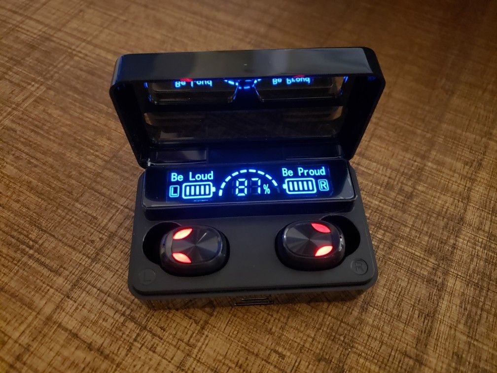 ** Brand NEW** Wireless Bluetooth Earbuds
