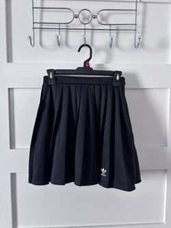 Adidas Black Pleated Skirt