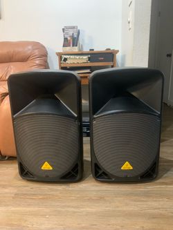 Behringer Eurolive B115D 1000W 15” Active 2Way Powered Speaker System Wireless Integrated Mixer Pair