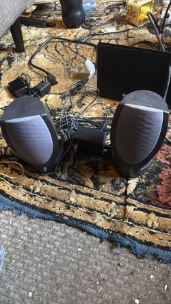 Stand Alone Speakers 