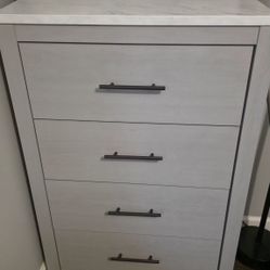 Bedroom Dresser Set