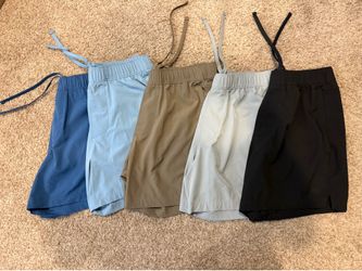 Hollister Mens Mid-Thigh Hybrid Active short - XS