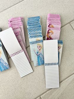 Frozen Party Favors: Elsa Anna Notebooks, 42 Ct. for Sale in Oakland Park,  FL - OfferUp