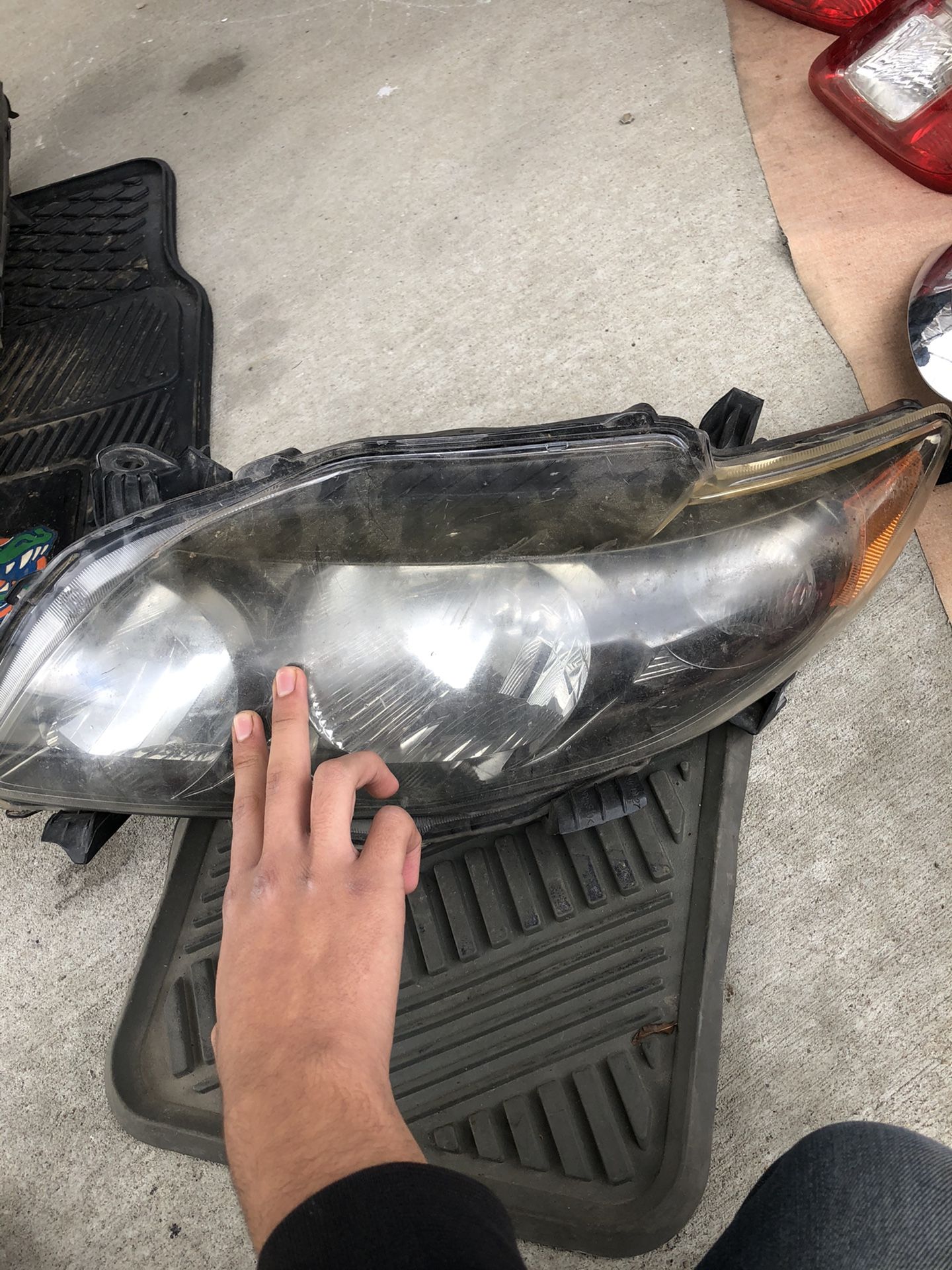 Left Headlight For 2009-2010 Toyota Corolla