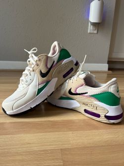 Nike Air Max Excee- Women’s 7.5