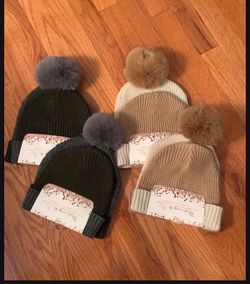 Brand New Mommy And Me Beanie Set
