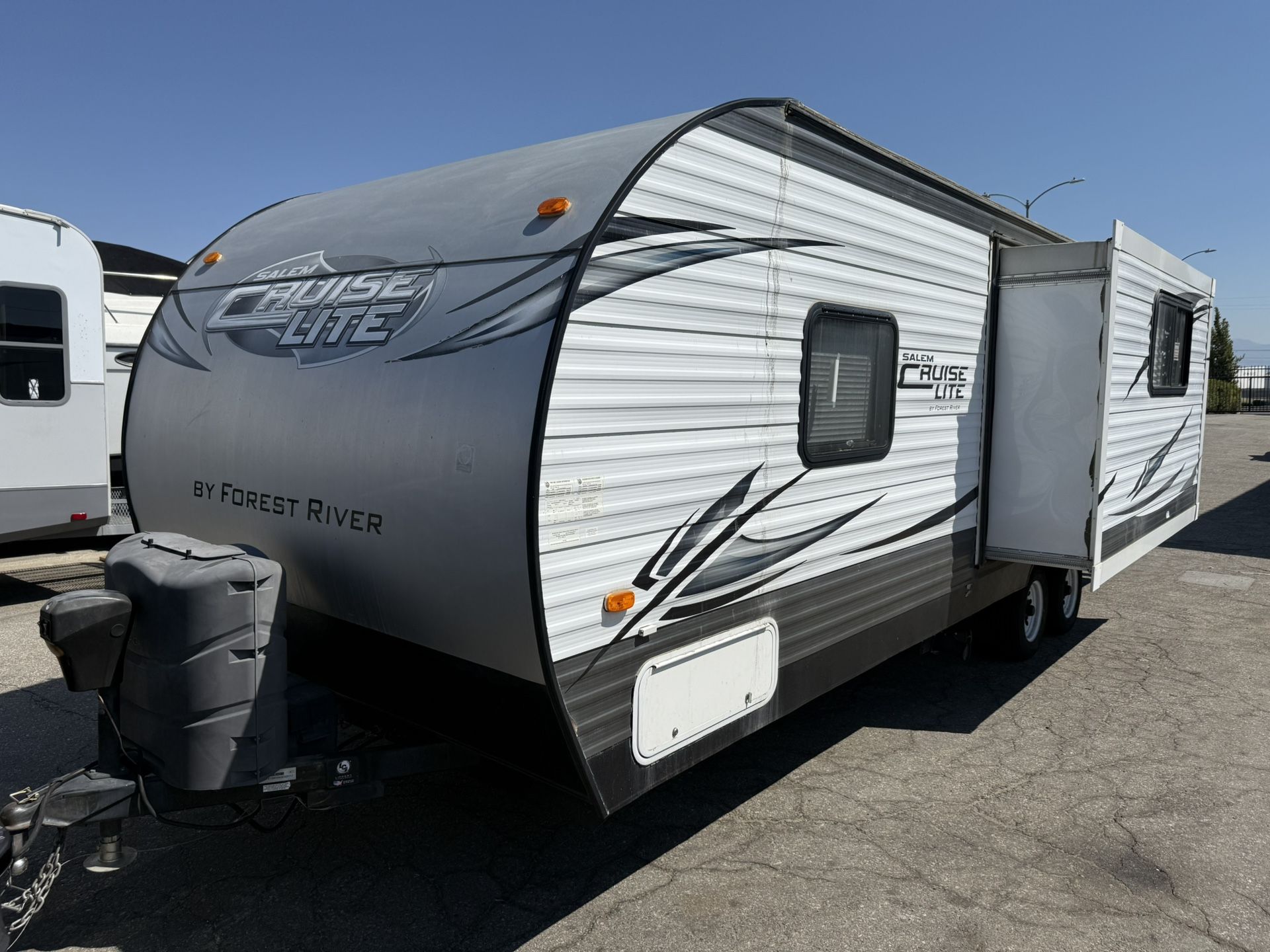 2015 Forest River Salem Cruise Lite W/ Slide Out