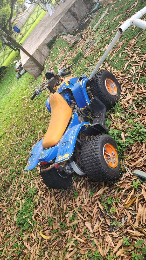 90cc Polaris Outlaw, Bomadair 2stoke, Artic Cat