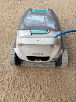 Maytronics Dolphin Active 30 Robotic Pool Cleaner Robot - Barely Used