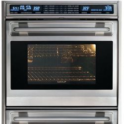 Wolf 30” Double Oven In Great Condition Gas