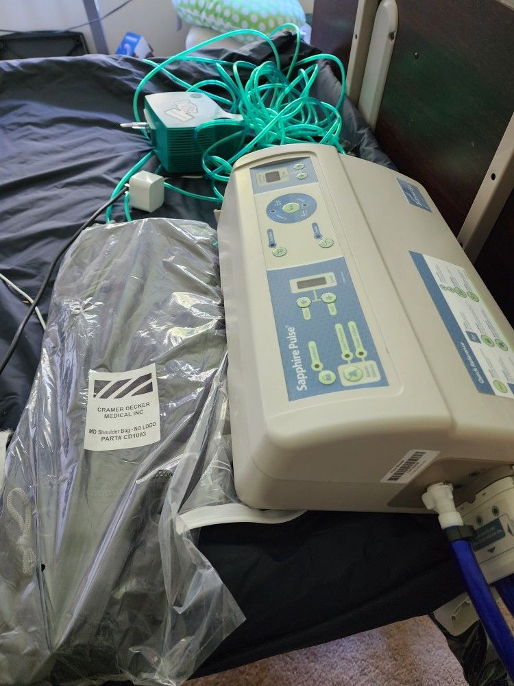 Hospital Bedframe & Mattress Prevents Bed Sores