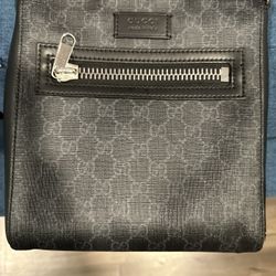 GG BLACK SMALL MESSENGER BAG