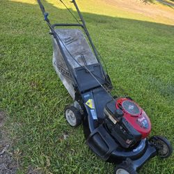 Craftsman 21" Self-propelled Lawn Mower 