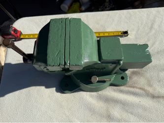 Allied 6” vise