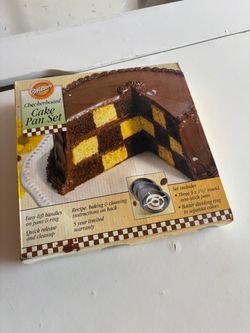 Wilton Checkerboard Cake Pan Set