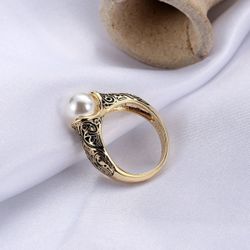 R132 – Fashion Vintage Pearl Ring!